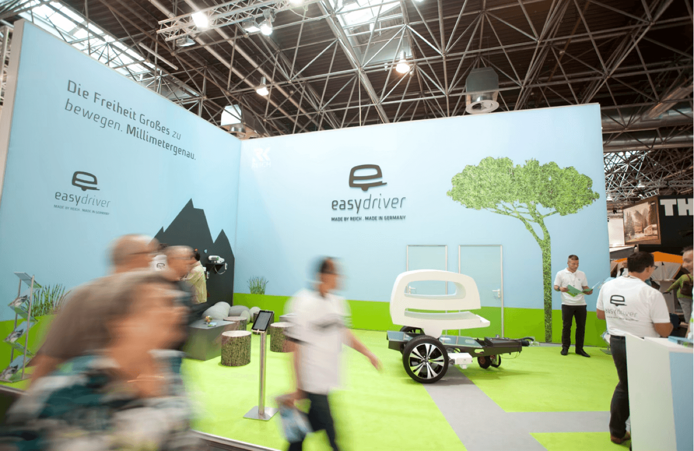 easydriver Messestand mit Produktpräsentation